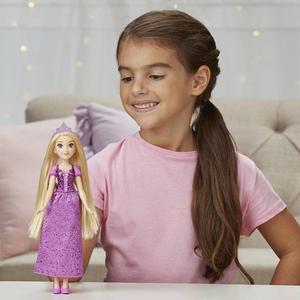 Disney Princesses Hasbro Poupee Raiponce Poussiere D Etoiles Disney Princesse