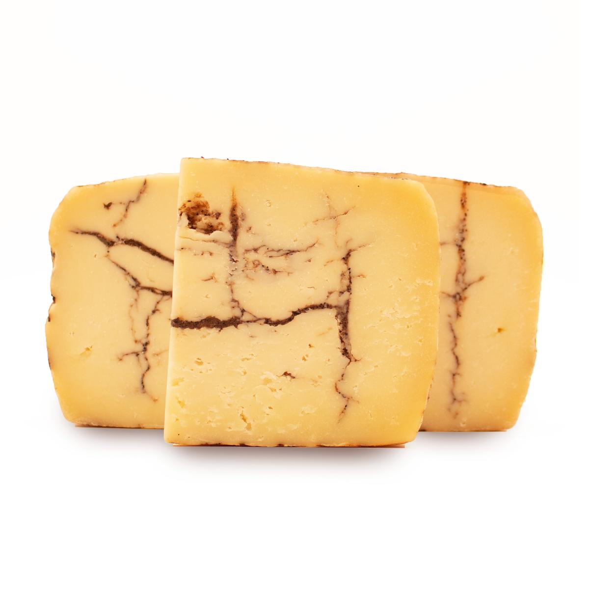 2746532000000 - Le Chariot à fromages, Artisan Fromager - Tomme de Brebis aux Truffes - Lait de brebis pasteurisé