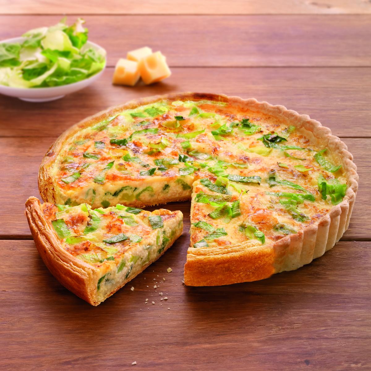 3248833085802 - Marie - Tarte au saumon et aux poireaux à la crème avec de la crème fraiche et un trait de citron