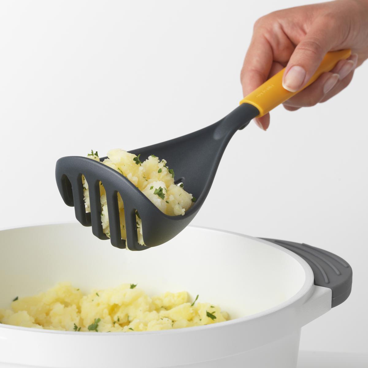 8710755122866 - Brabantia - Presse-purée plus cuillère - Honey Yellow