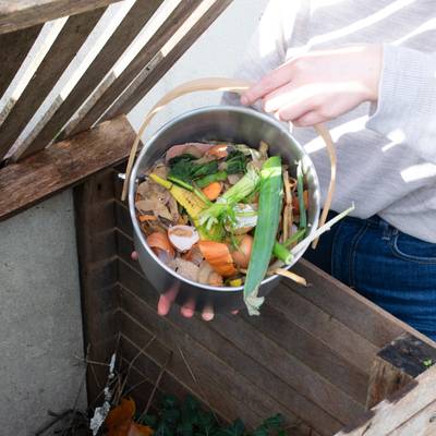 3760132816579 - Pebbly - Seau à compost d'intérieur 7 L - inox/bambou